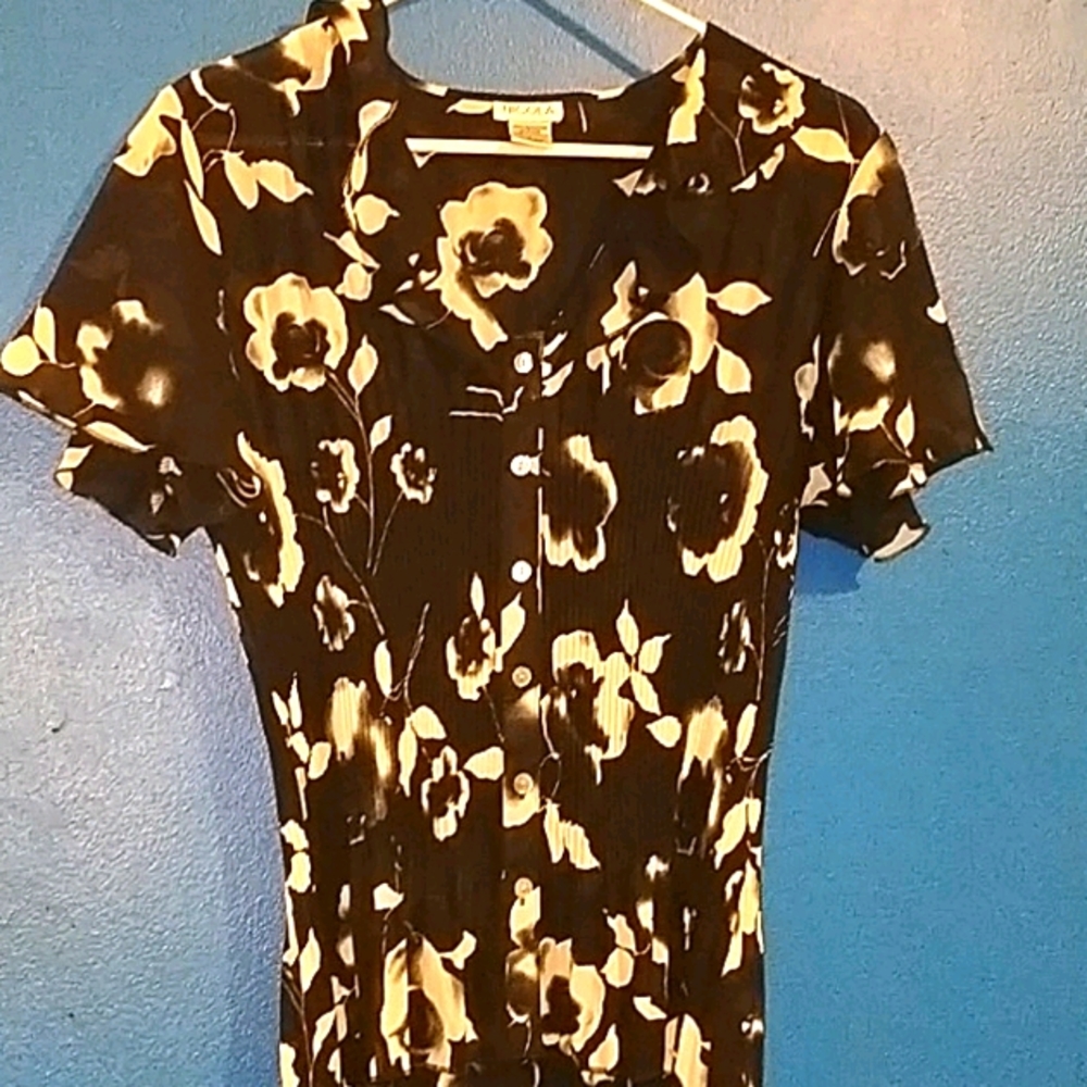 Very cute  top